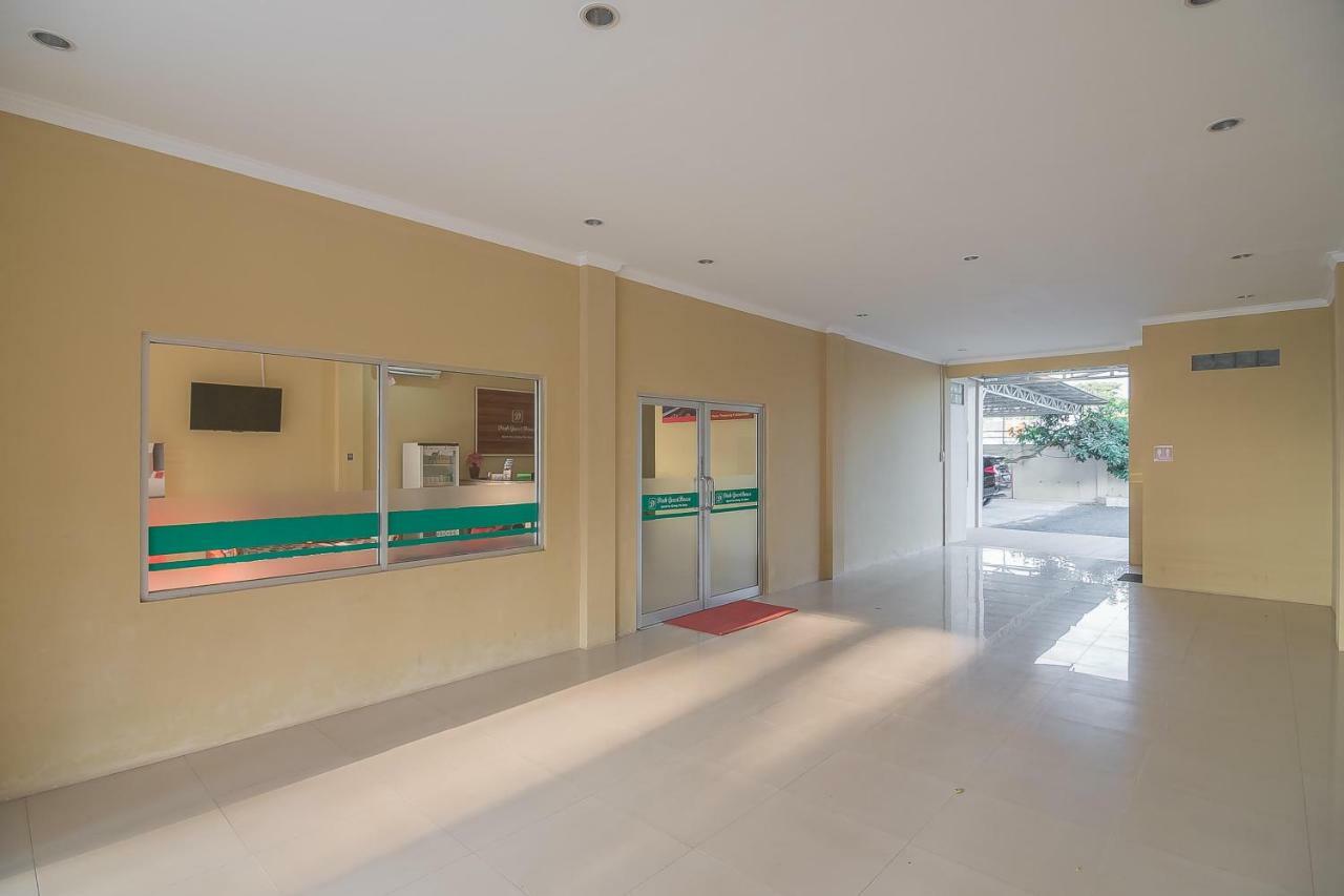Reddoorz Plus Near Syamsudin Noor Airport 3 Banjarbaru Extérieur photo
