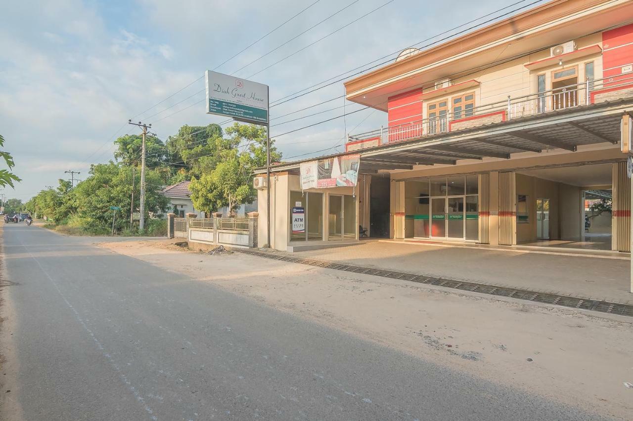 Reddoorz Plus Near Syamsudin Noor Airport 3 Banjarbaru Extérieur photo